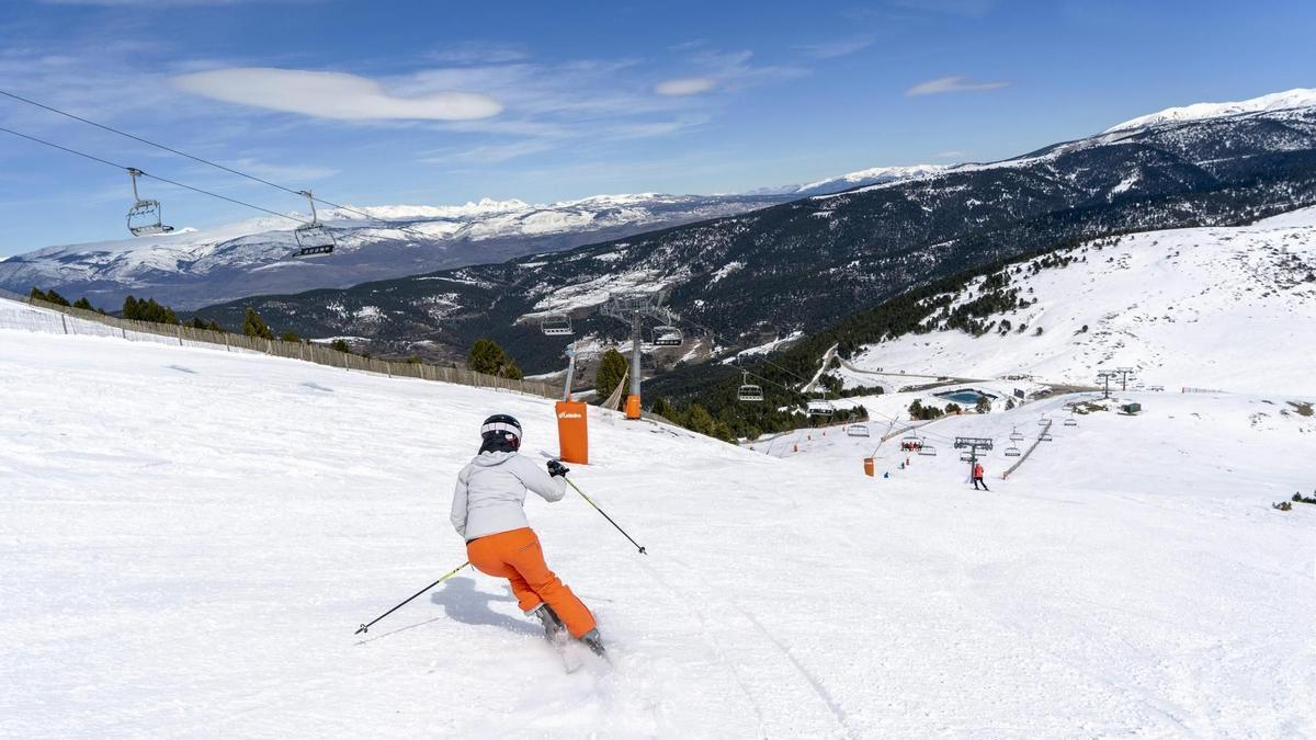 Esquiadors a l'estació de La Molina