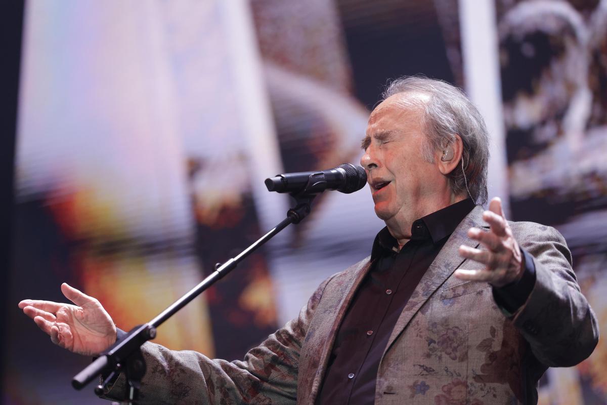 Serrat empieza la despedida en el Palau Sant Jordi.