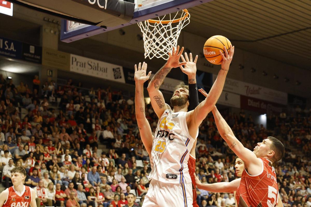 Girona. Pavello de Fontajau. Partit Basquet Girona-Manresa. Lliga ACB. Temporada 2025-2026.