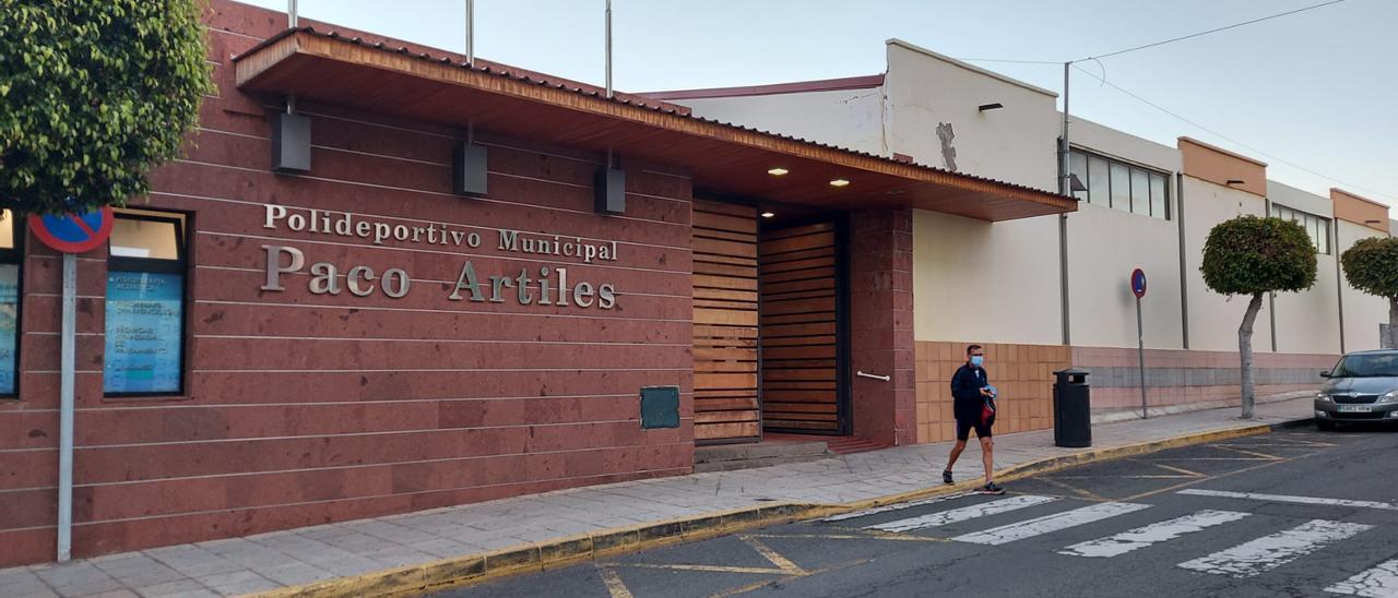 Fachada del polideportivo municipal Paco Artiles