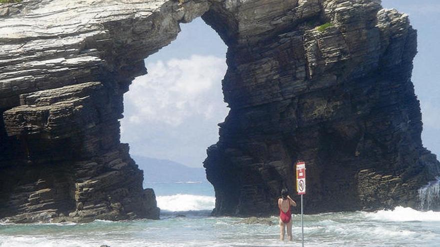 Arco de la playa de As Catedrais en la localidad lucense de Ribadeo.