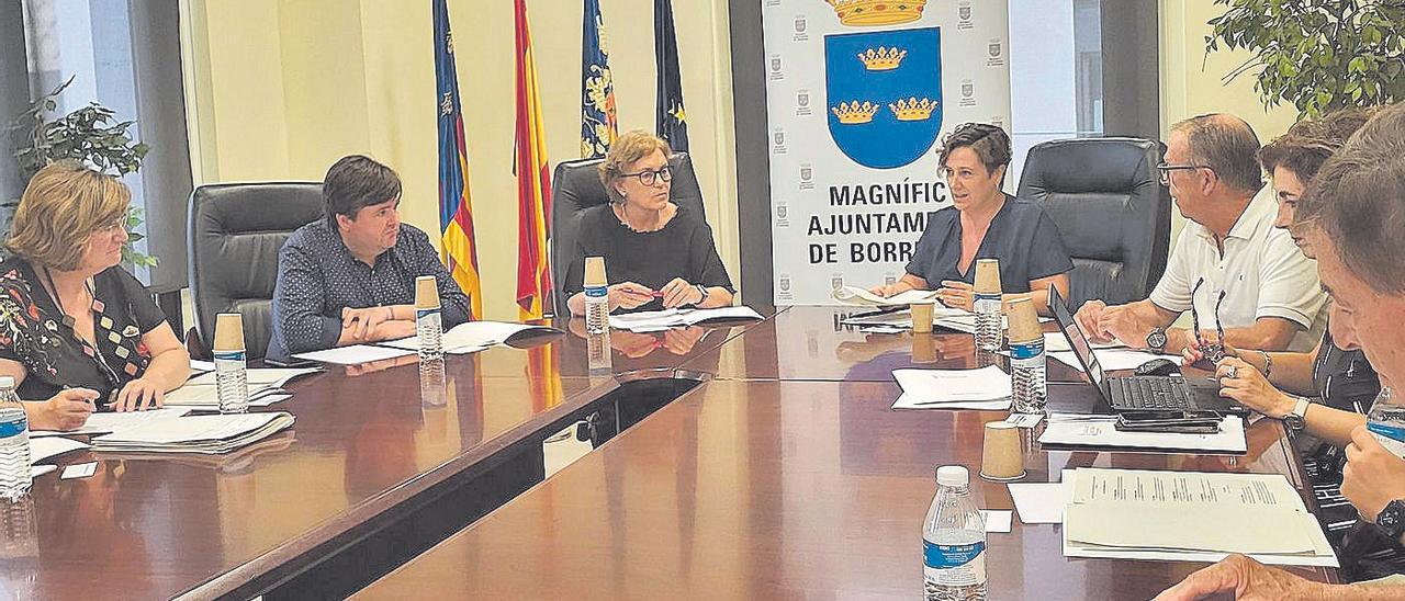 La alcaldesa, Maria Josep Safont, y la consellera de Cultura, Raquel Tamarit, presidieron la cita sobre el Museu de la Taronja.