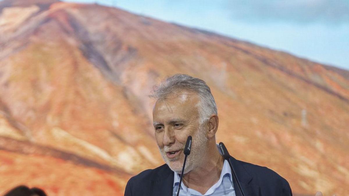Ángel Víctor Torres en la clausura del Congreso del PSOE tinerfeño. |