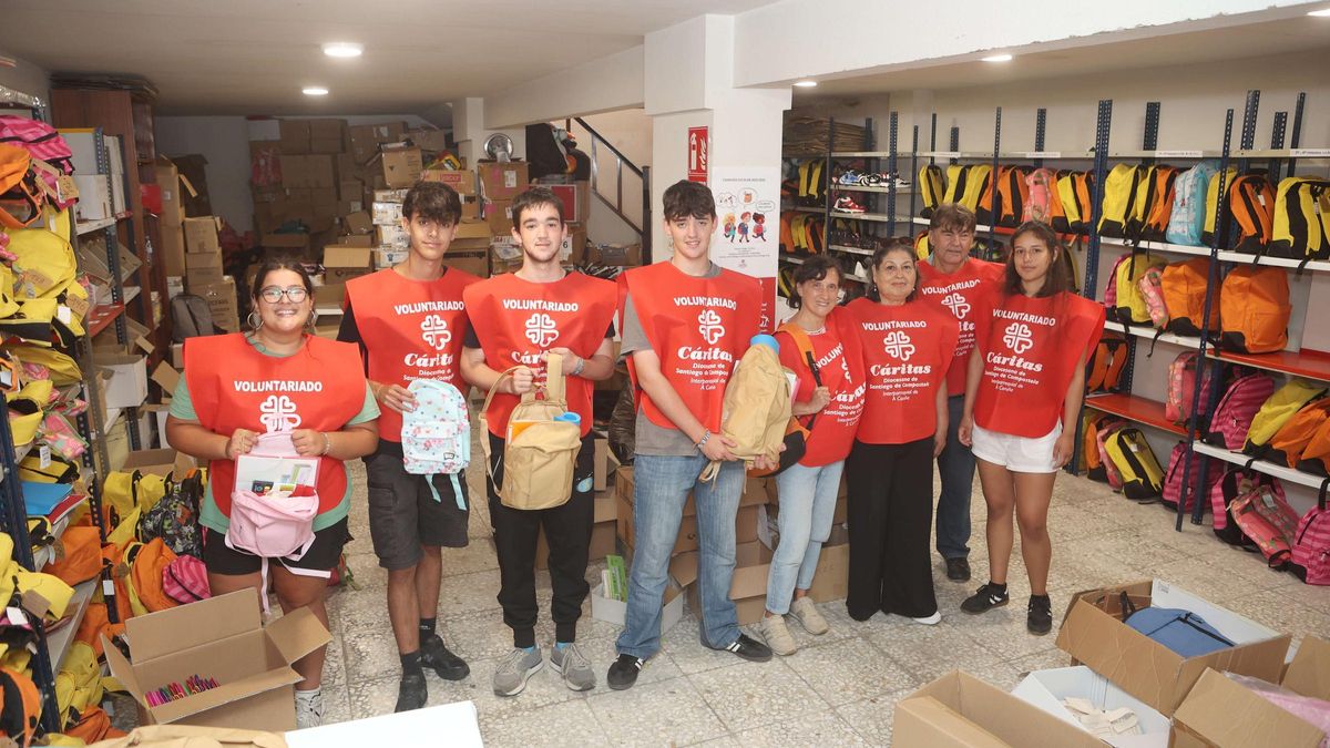 Cáritas comienza este viernes en A Coruña el reparto de material escolar para familias vulnerables