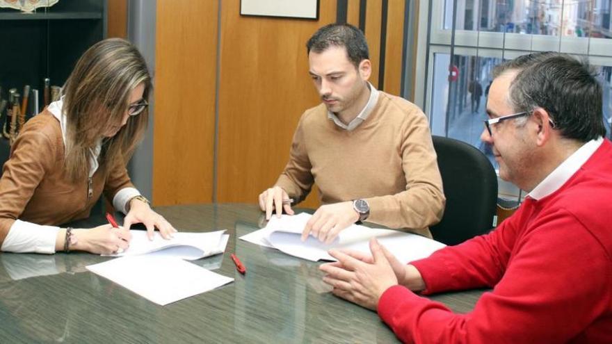 Onda renueva el convenio con el comercio local