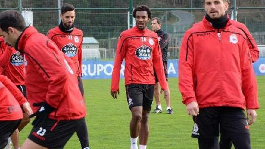 Los jugadores deportivistas en un entrenamiento. baúlde/roller agencia