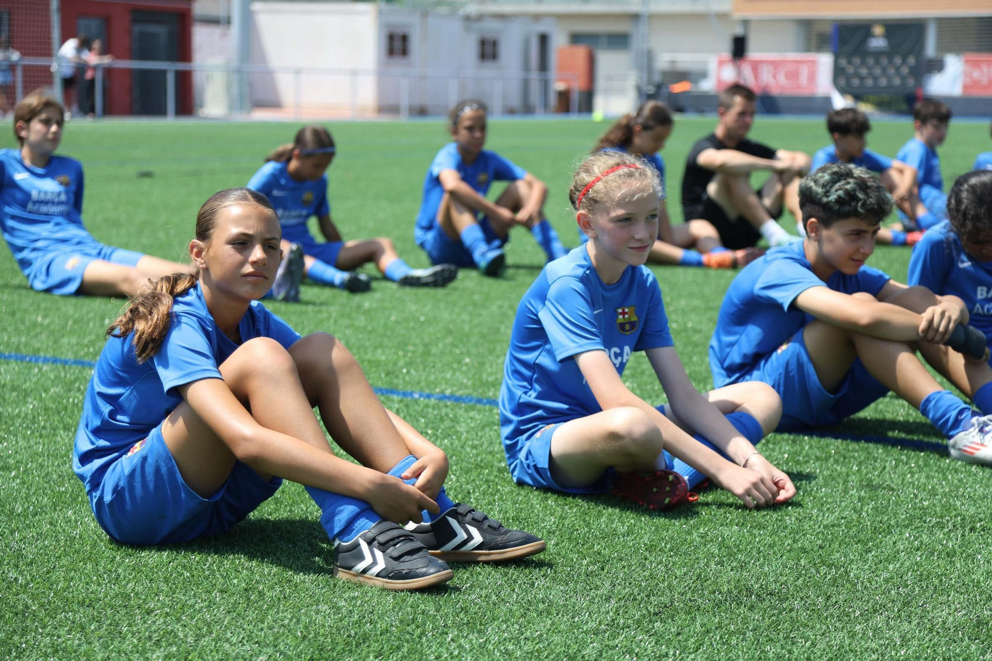 Casi 200 niños acuden a un campus del Barça en Arteixo