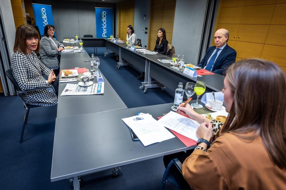 Los participantes del desayuno insistieron en la necesidad de trabajar de manera coordinada desde distintas áreas.