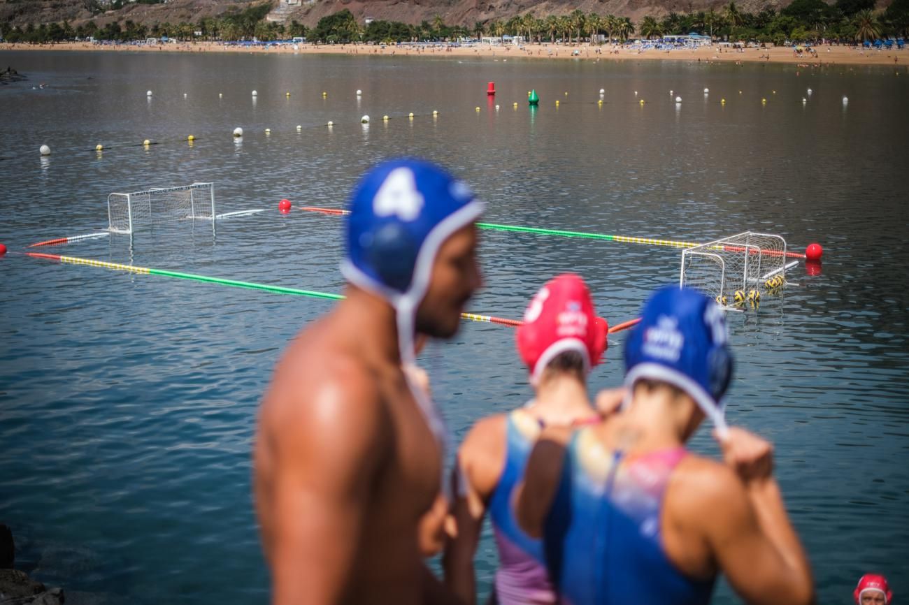 Nuevo campo de waterpolo en la playa de Las Teresitas