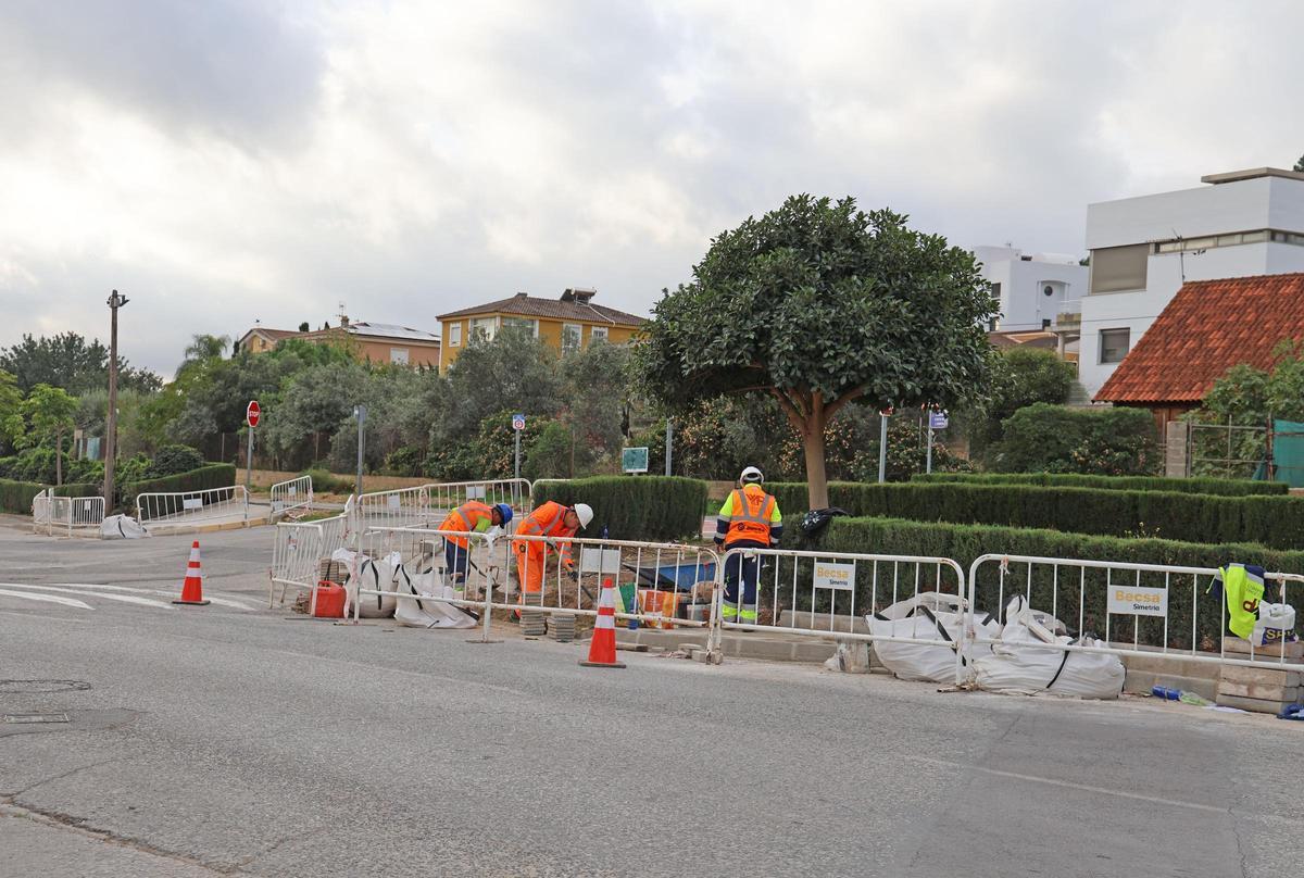 Obras en la carretera CV-3641.