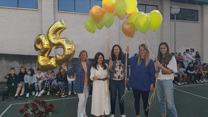Bodas de plata en el colegio de La Fresneda, que ya suma más de 400 alumnos: &quot;Aquí aprendemos, nos divertimos y estamos como en casa&quot;
