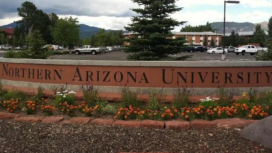 Un muerto y tres heridos en un campus de Arizona