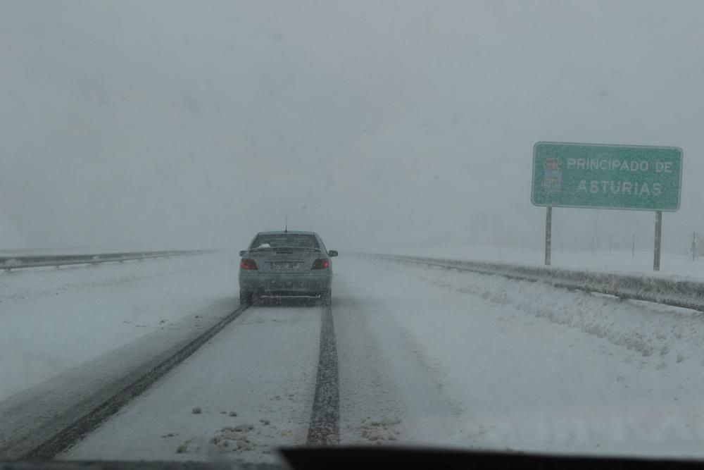 Temporal en la autopista del Huerna