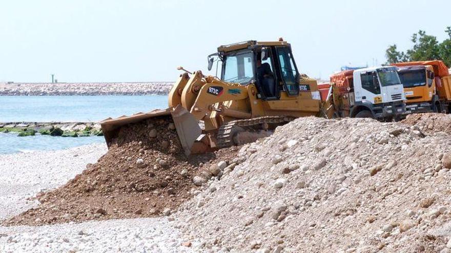 Costas reanuda las obras en las playas de Castellón tras el retraso acumulado