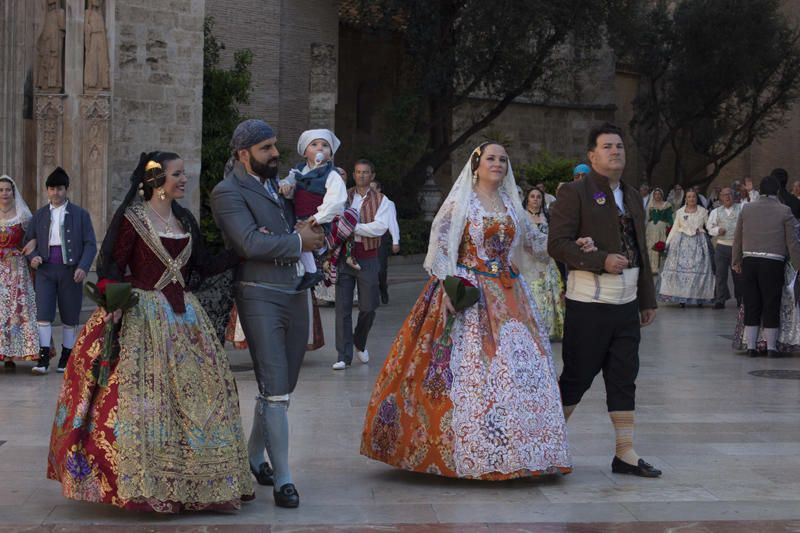 Comisiones falleras que han desfilado hasta las 18:00 horas.