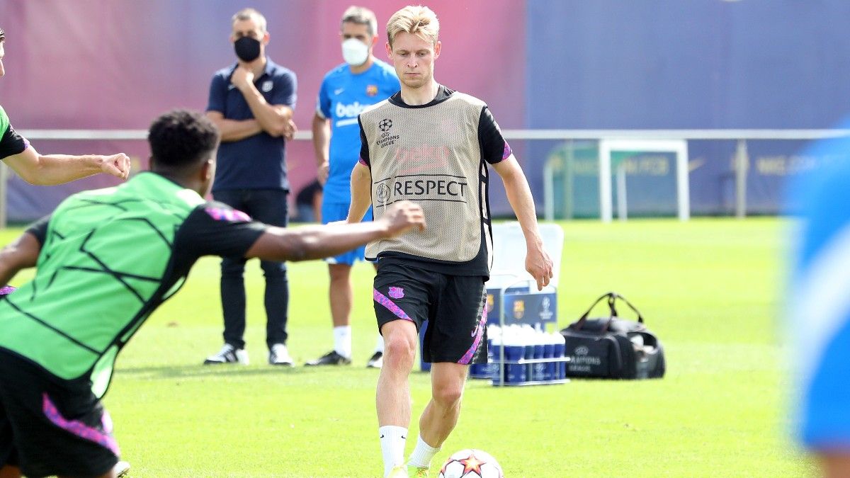 Frenkie de Jong, en el entrenamiento previo al partido de Champions