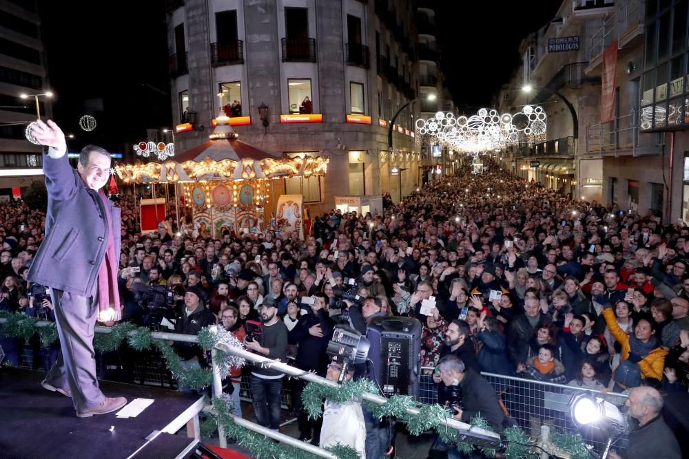 El apagado del alumbrado de la Navidad de Vigo, en imágenes. // José Lores