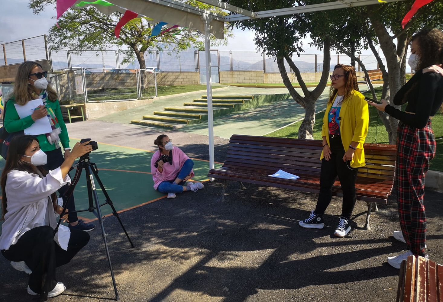 Grabación de los alumnos de comunicación Audiovisual de la UMH con los alumnos del colegio Secanet de la Vila