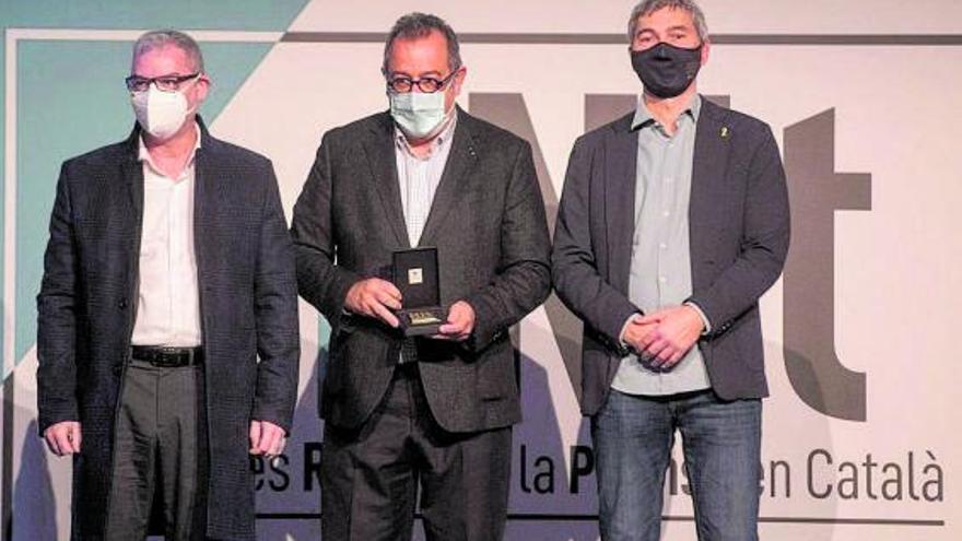 La asociación de prensa catalana premia el rediseño de ‘El Periódico’ | JORDI COTRINA