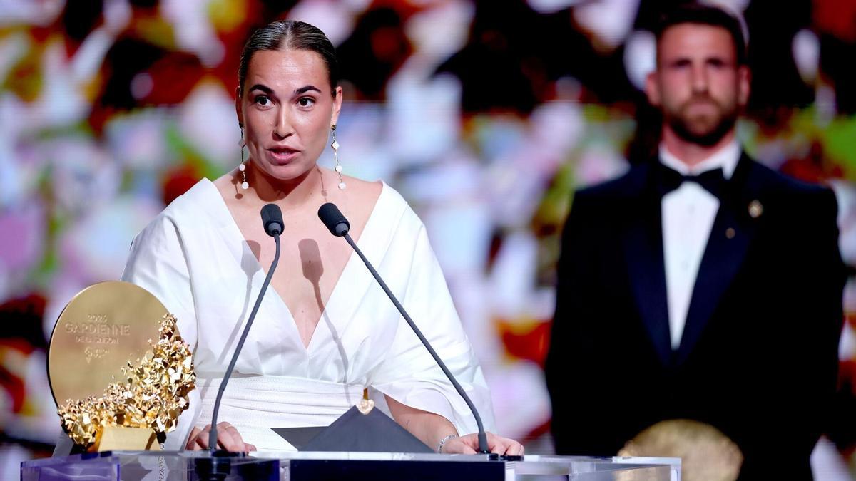 Cata Coll, de oro y con buena letra: el homenaje a sus padres y la consagración de una portera