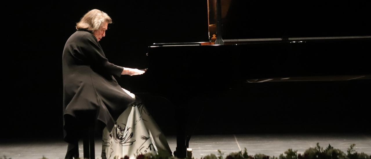 Festival de Piano Rafael Orozco: Histórico Schubert por Leonskaja - Diario  Córdoba