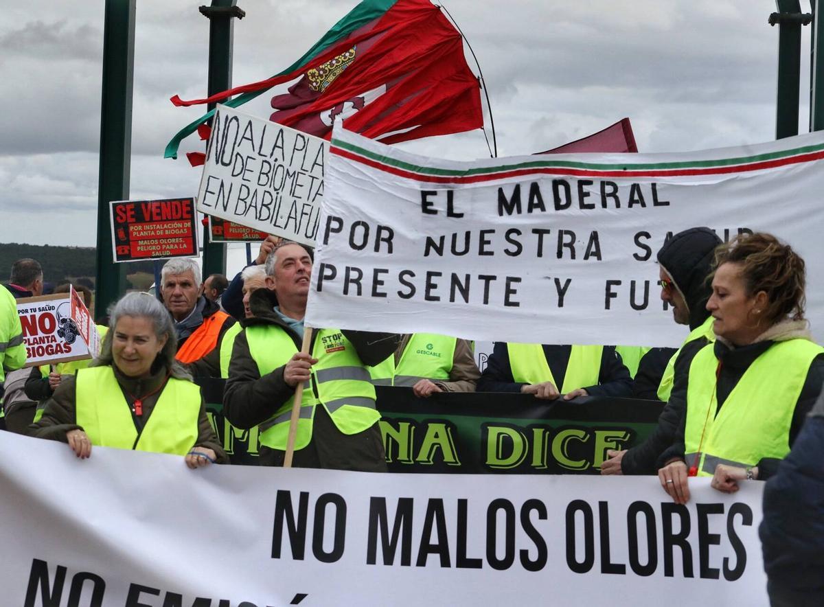 El frente contra el biogás reúne a más de 300 personas en El Cubo