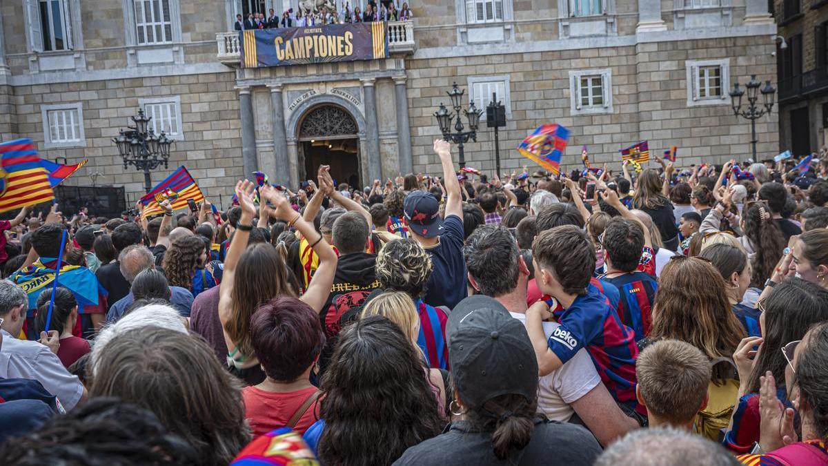 La celebració a la plaça Sant Jaume