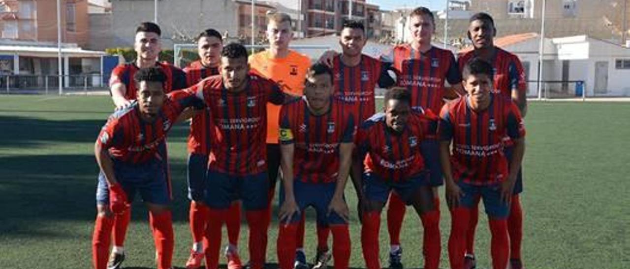 Último once del Alcalá, que venció 3-0 al Orpesa.