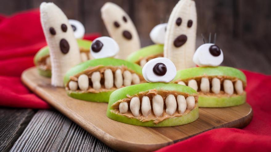 Monstruos de frutas para Halloween