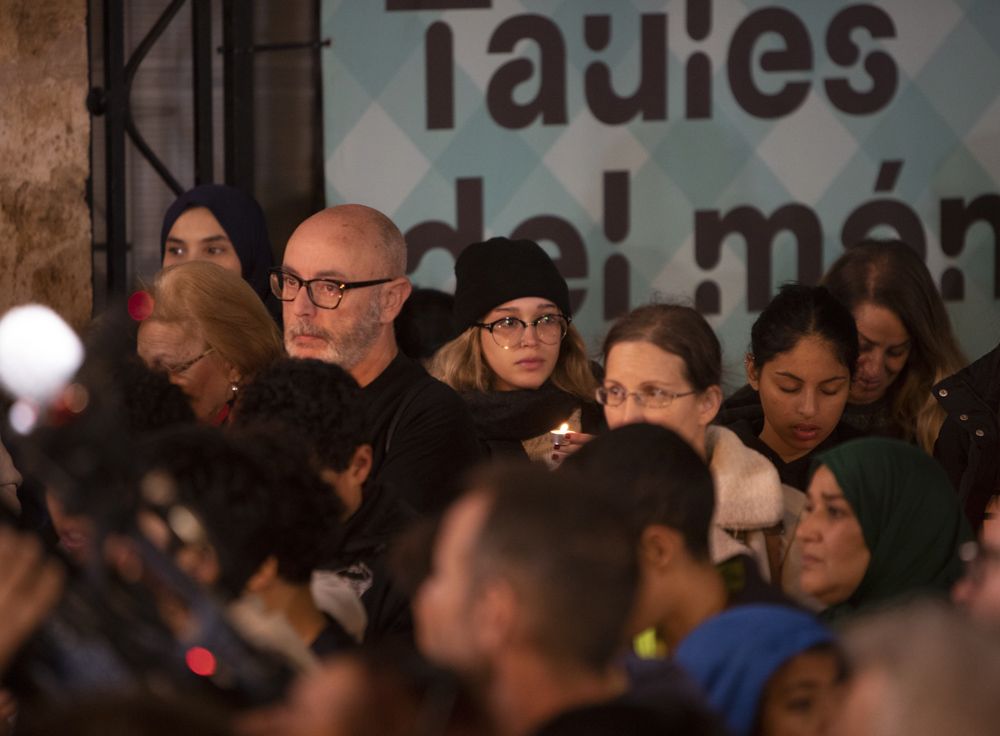 Protesta en repulsa del último asesinato machista perpetrado en Sagunt