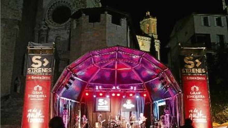 Els concerts gratuïts del festival Strenes s&#039;han celebrat amb èxit a la plaça Sant Fèlix.