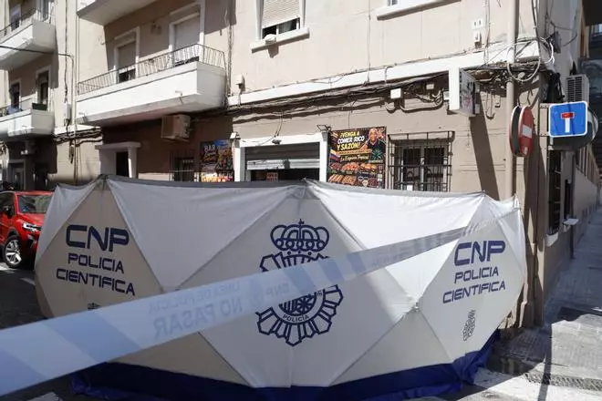 Detenido el dueño de un bar por matar a un cliente en la calle de los Hierros de València