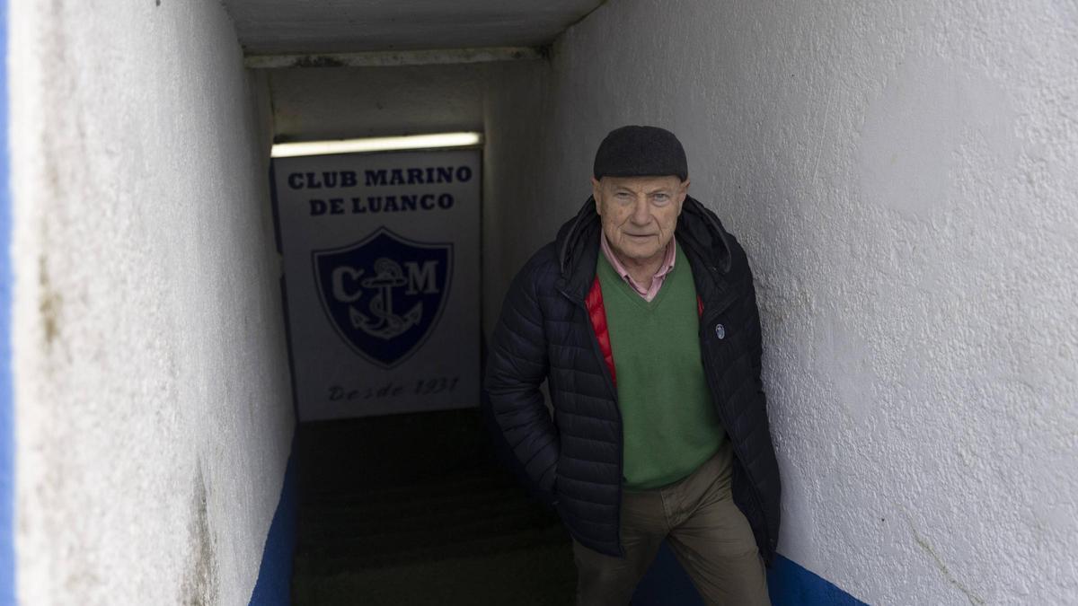 LUIS GALLEGO EN EL CAMPO DE MIRAMAR, DONDE JUEGA EL MARINO DE LUANCO.