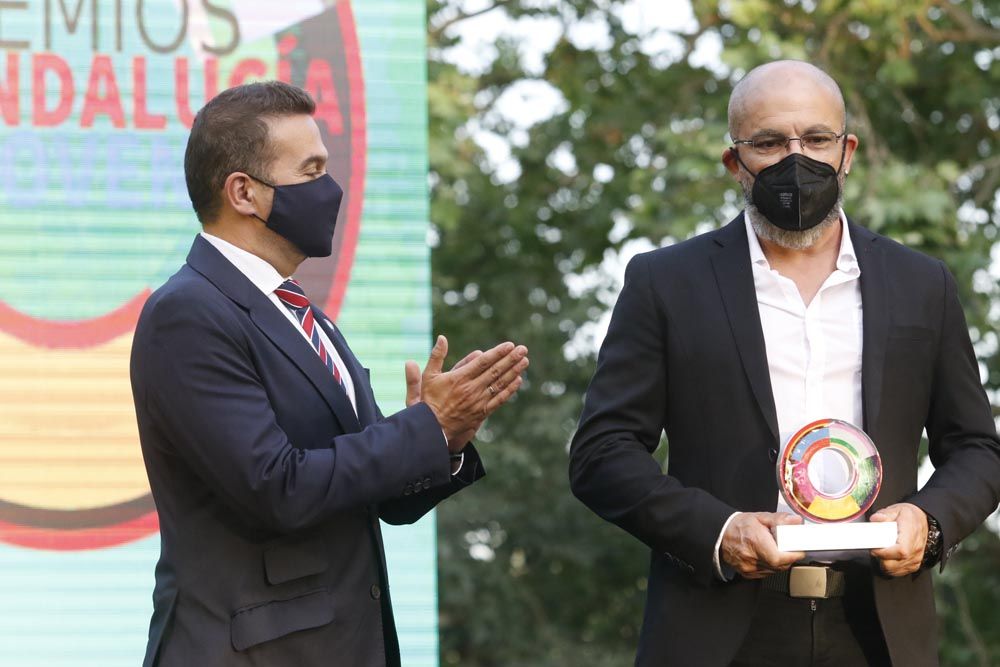 José Antonio Fernández Duarte, padre de Jennifer Fernández ganadora en la sección de deporte