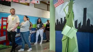 Vuelta al mundo de la mano de Georgina Martín sin salir del colegio de Vistabella