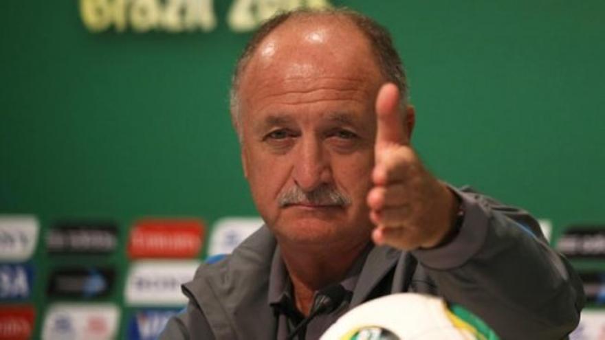 Scolari: &quot;A España le quedan dos años&quot;