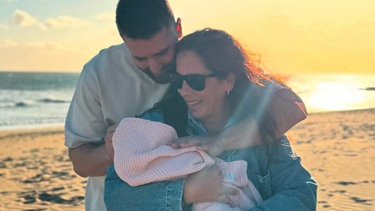 Anabel Pantoja con su familia