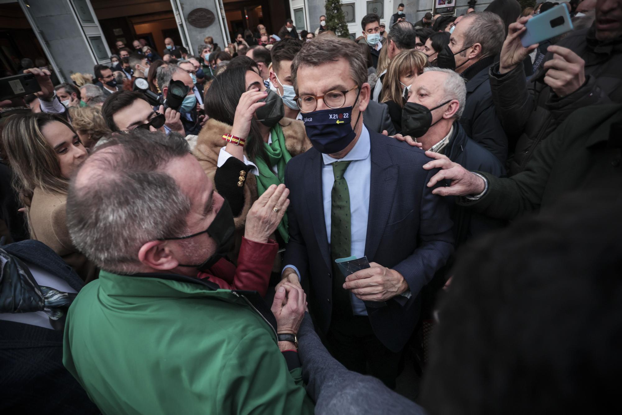 Núñez Freijóo se encuentra con los populares asturianos en Oviedo