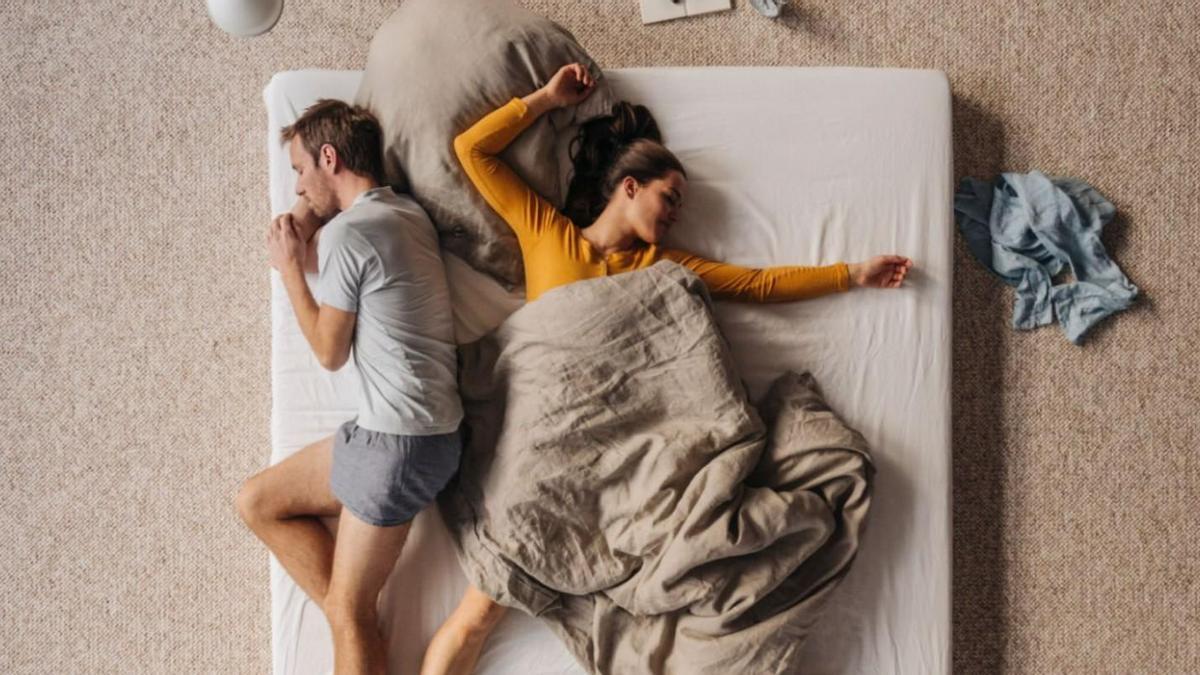 Cada vez más parejas duermen separadas