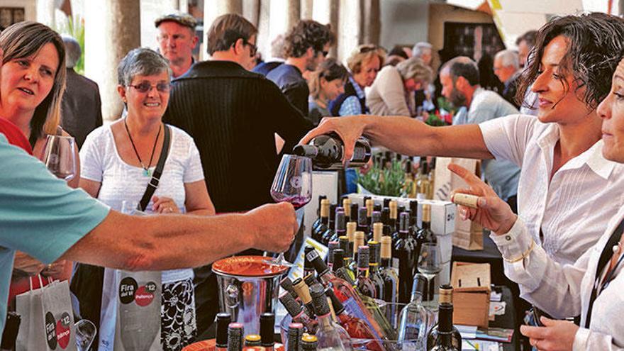 Schon lange etabliert und stets gut besucht: die Weinmesse im Kloster Sant Domingo in Pollença.