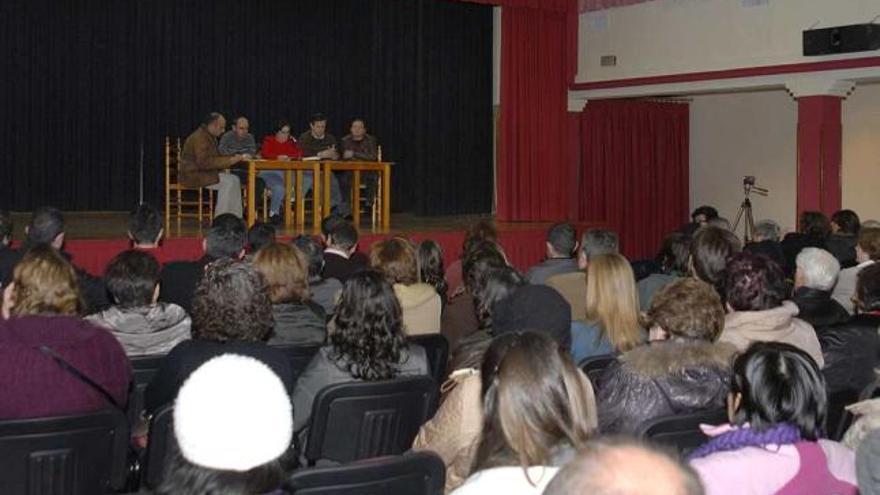 Los padres de acogida de la niña saharaui retenida piden ayuda a los ayuntamientos