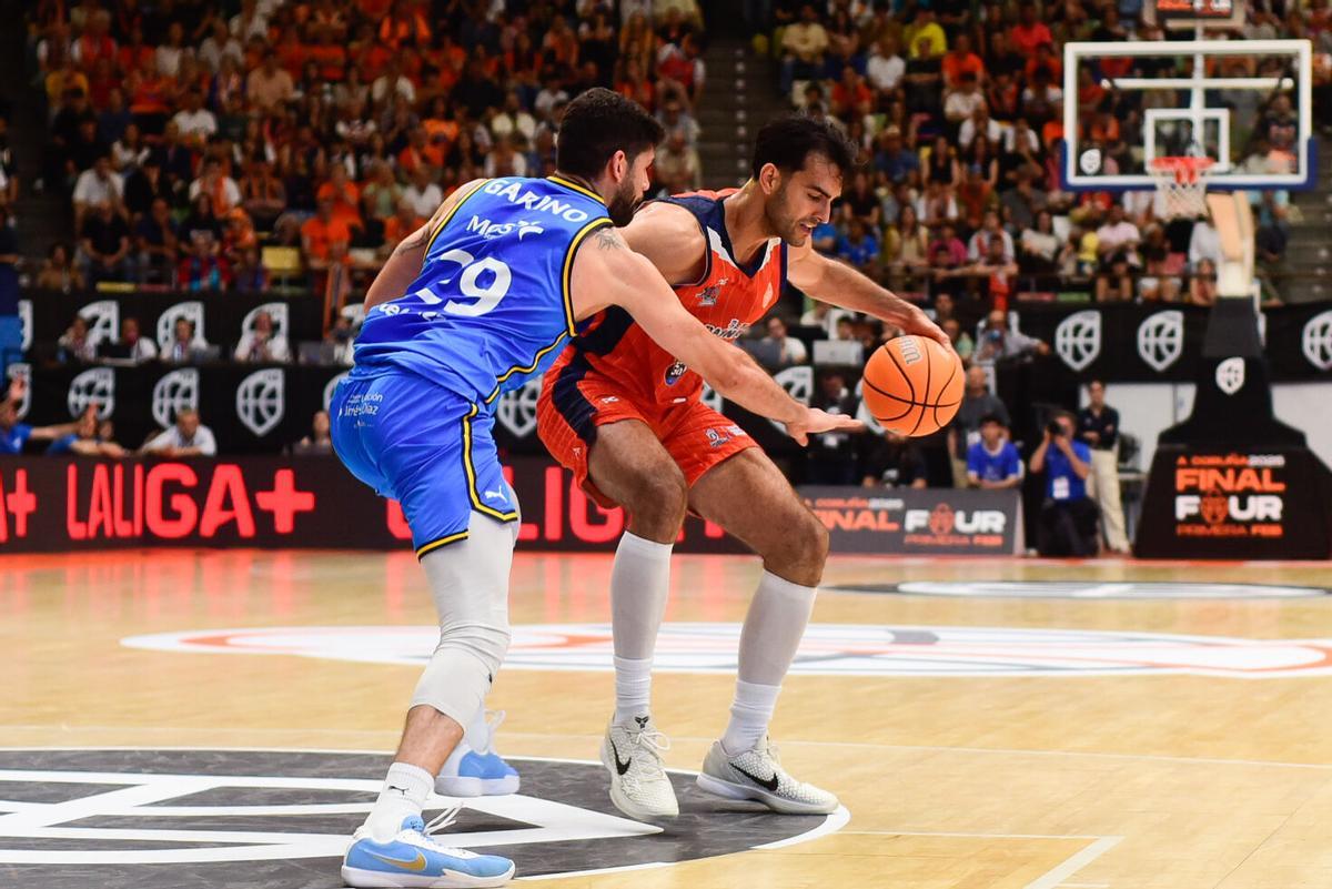 El Leyma Coruña vivió una auténtica fiesta en una remontada épica que le devuelve a ACB