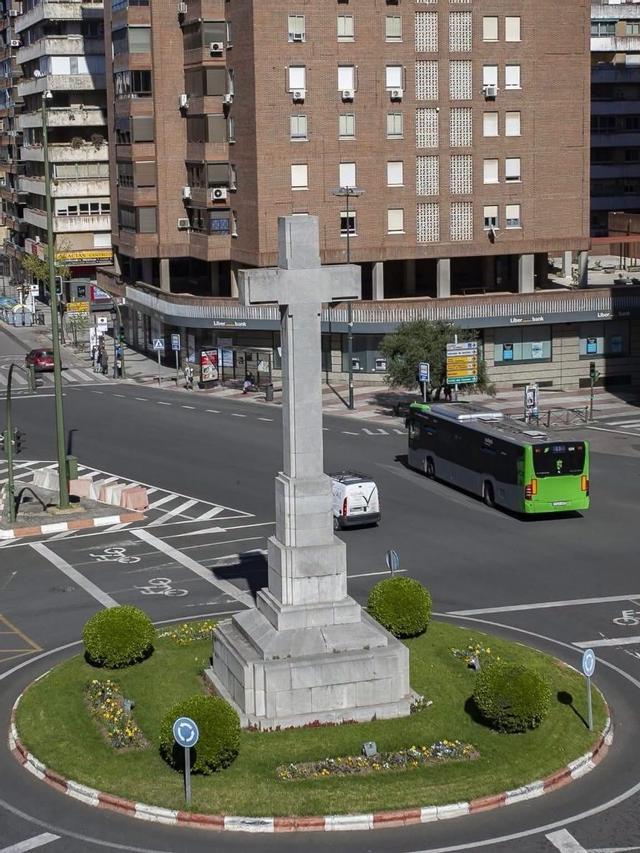 La Cruz de los Caídos, entre la batalla patrimonial y el reto europeo de Cáceres 2031