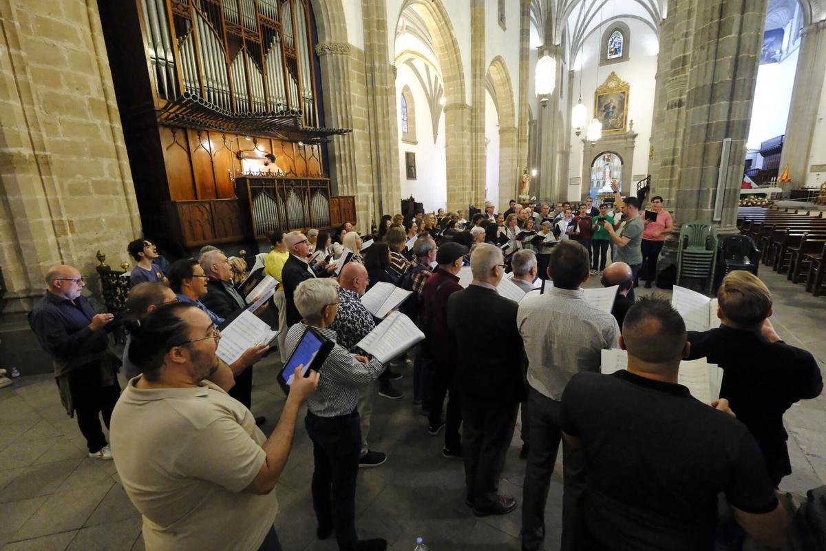 Ensayo del Coro que cantará a León XIV en la Catedral de Santa Ana Ensayo del Coro que cantará a León XIV en la Catedral de Santa Ana
