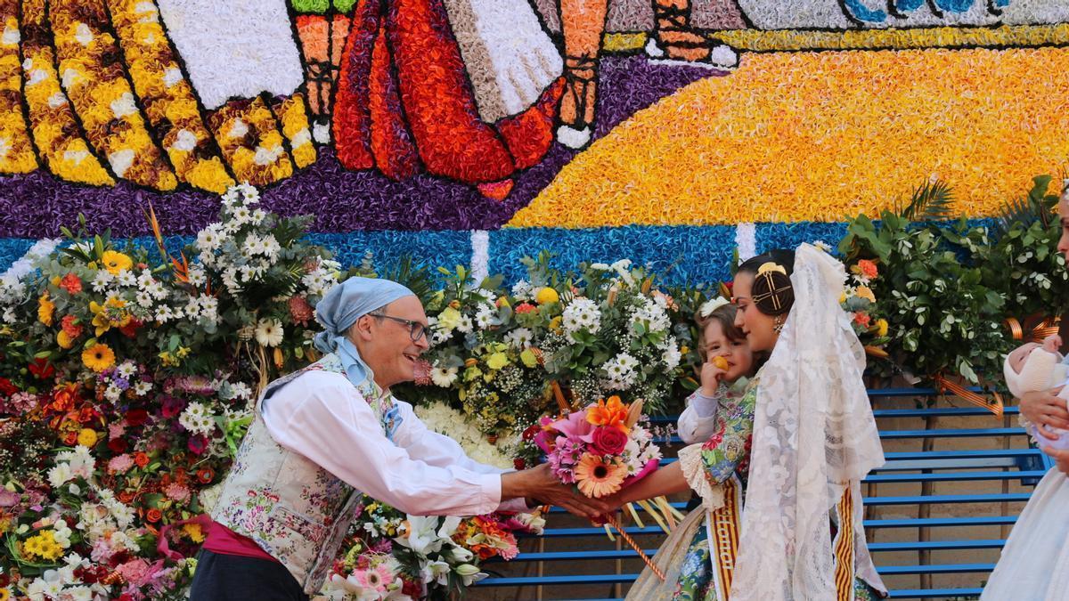 Las mejores imágenes de la Ofrenda de las Fallas 2026 de Burriana