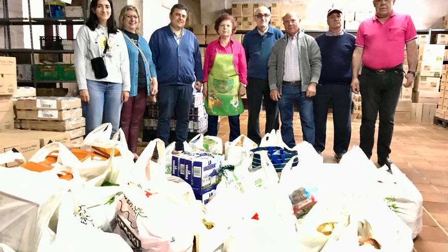 La Asociación Cultural de Forzáns dona dos toneladas de alimentos al comedor de San Francisco