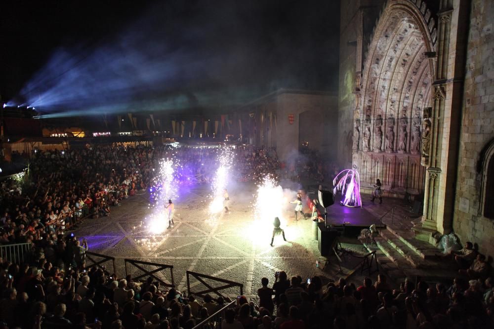 Castelló s''omple de gent amb Terra de Trobadors