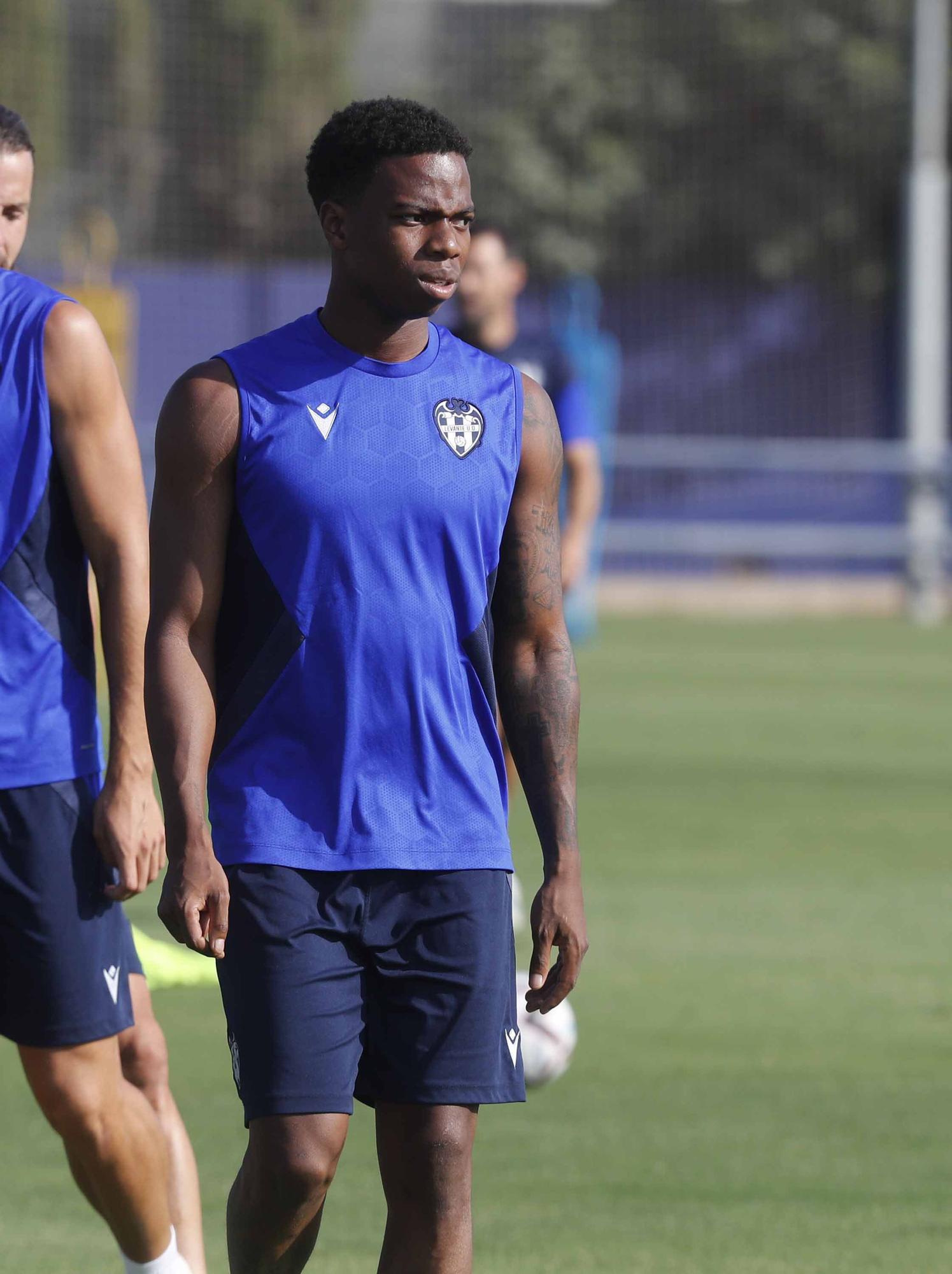 Sesión en Buñol del Levante UD