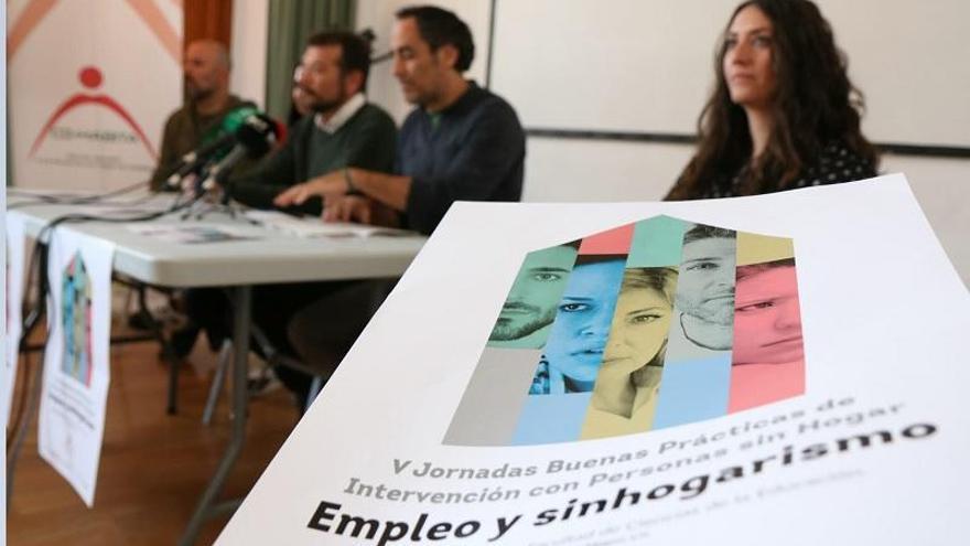 Una jornada analiza el empleo como salida para las personas sin hogar