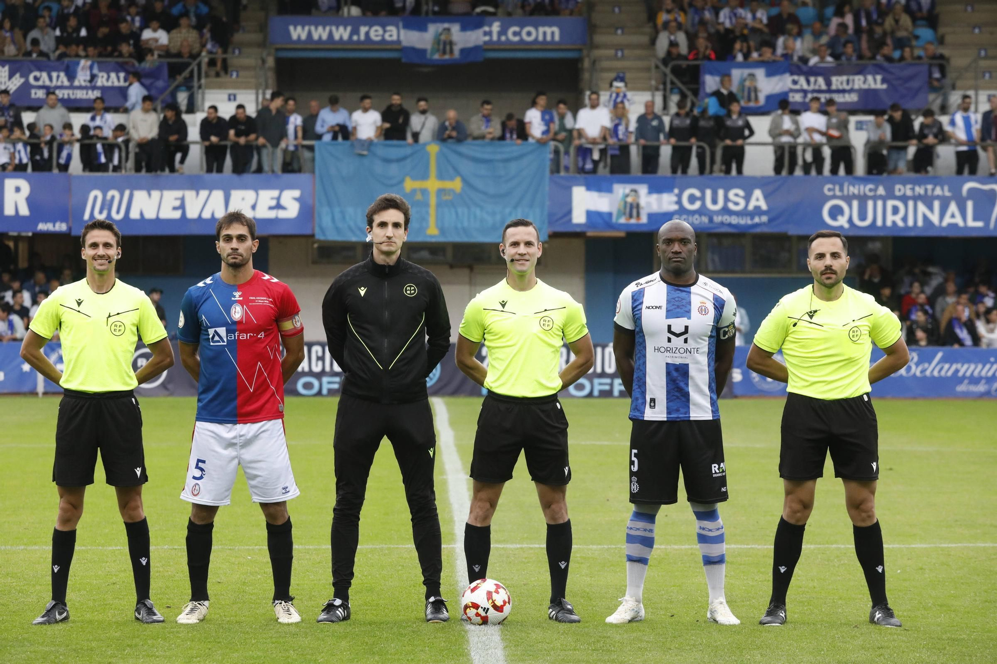 EN IMÁGENES: La final por el ascenso entre Avilés y Rayo Majadahonda vivida en el Suárez Puerta